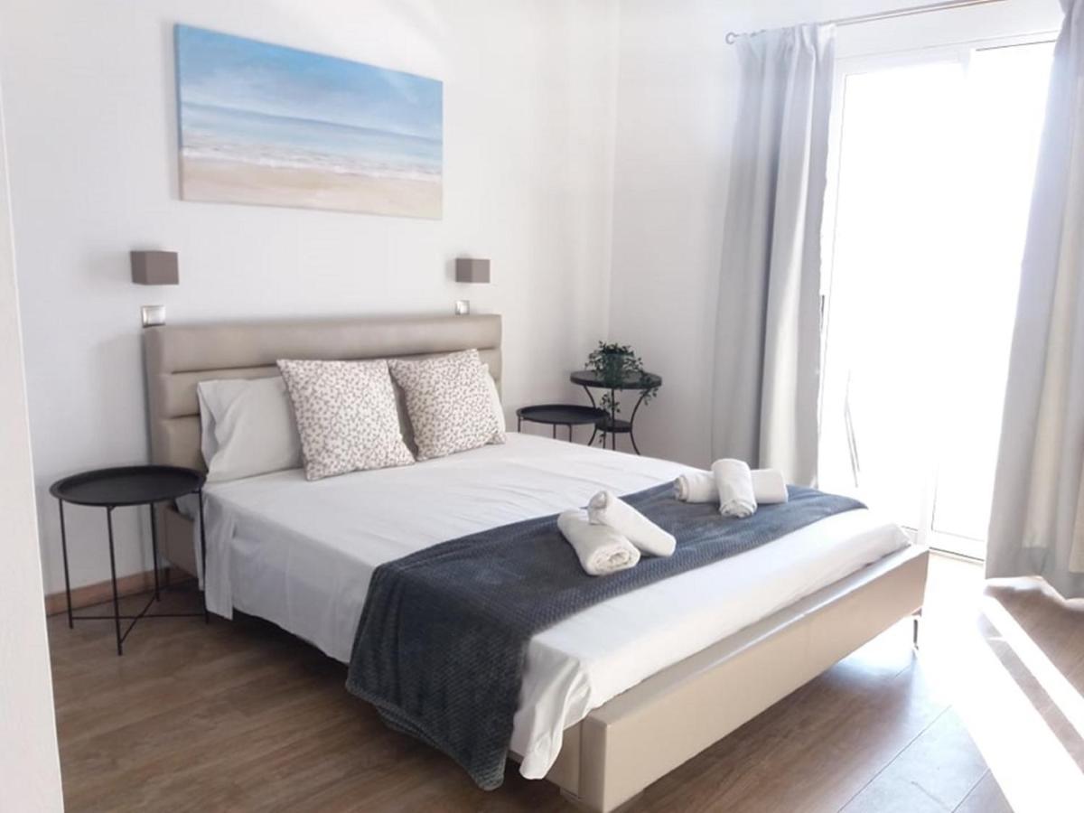 ניסקי Oceanis Rooms Apartments מראה חיצוני תמונה